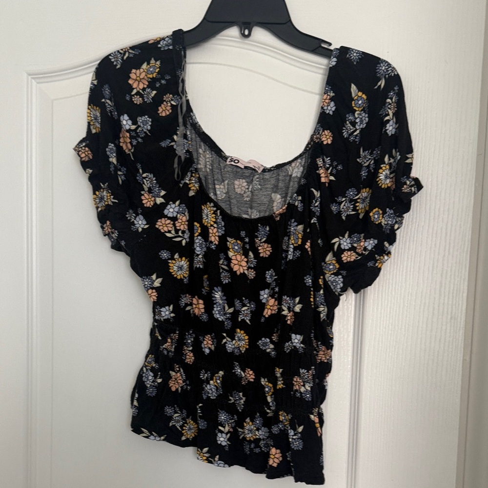 Elegant Floral Short Sleeve Top
